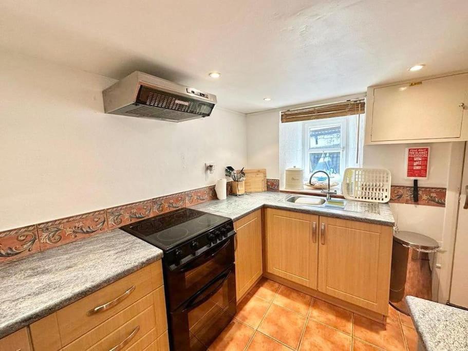 Ship Cottage Tenby Beach 50M ภายนอก รูปภาพ